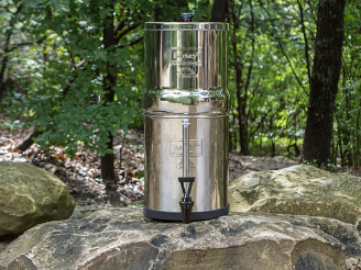 Best Gravity Water Filters For Ultimate Off-Grid Living